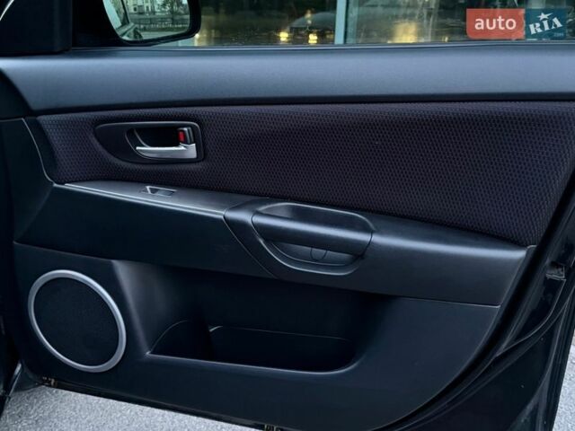 Черный Мазда 3, объемом двигателя 1.6 л и пробегом 197 тыс. км за 5700 $, фото 19 на Automoto.ua