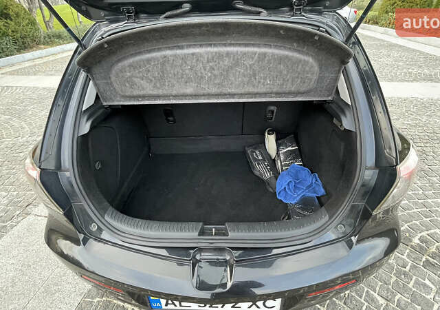 Черный Мазда 3, объемом двигателя 2 л и пробегом 220 тыс. км за 6000 $, фото 30 на Automoto.ua