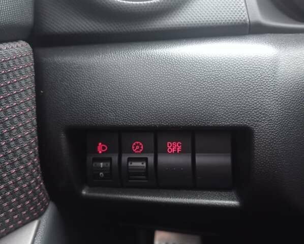 Черный Мазда 3, объемом двигателя 1.6 л и пробегом 165 тыс. км за 6100 $, фото 21 на Automoto.ua