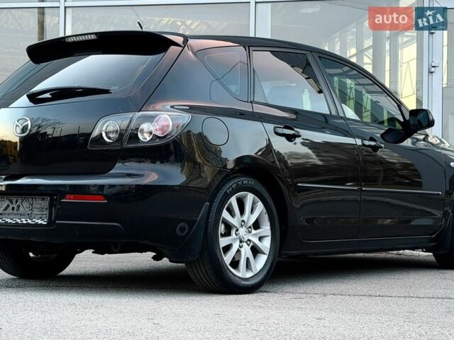 Черный Мазда 3, объемом двигателя 1.6 л и пробегом 197 тыс. км за 5700 $, фото 7 на Automoto.ua