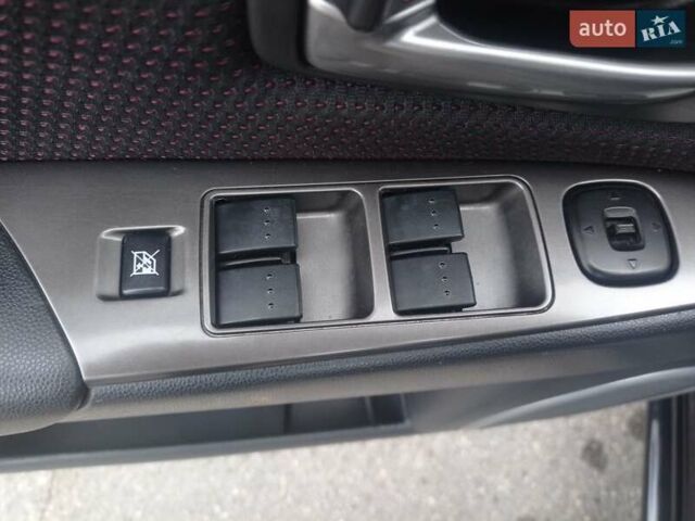 Черный Мазда 3, объемом двигателя 1.6 л и пробегом 165 тыс. км за 6100 $, фото 16 на Automoto.ua