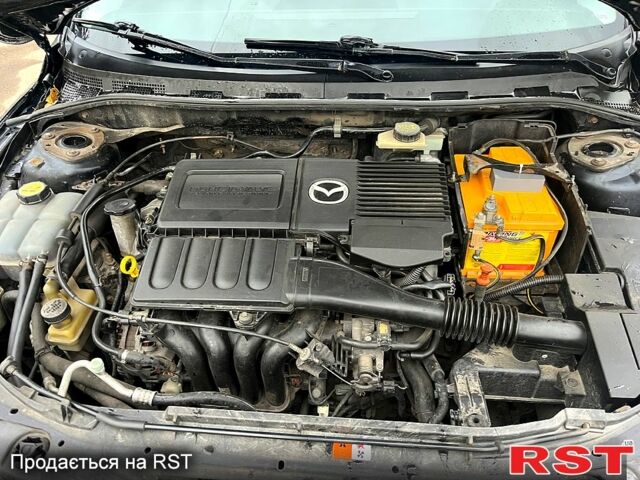 Черный Мазда 3, объемом двигателя 1.6 л и пробегом 212 тыс. км за 5500 $, фото 9 на Automoto.ua