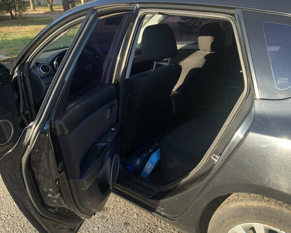 Чорний Мазда 3, об'ємом двигуна 1.6 л та пробігом 230 тис. км за 5500 $, фото 5 на Automoto.ua