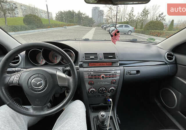 Черный Мазда 3, объемом двигателя 2 л и пробегом 220 тыс. км за 6000 $, фото 33 на Automoto.ua