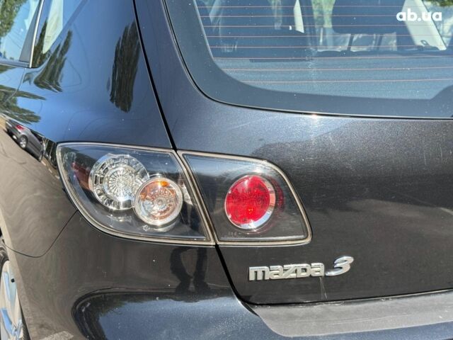 Черный Мазда 3, объемом двигателя 1.6 л и пробегом 131 тыс. км за 5990 $, фото 9 на Automoto.ua
