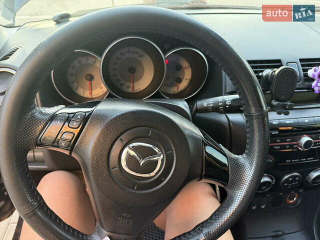 Черный Мазда 3, объемом двигателя 1.6 л и пробегом 211 тыс. км за 5999 $, фото 10 на Automoto.ua
