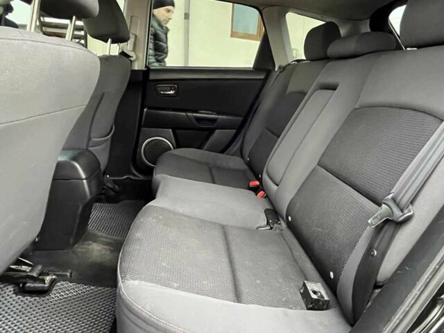 Черный Мазда 3, объемом двигателя 1.6 л и пробегом 265 тыс. км за 5800 $, фото 17 на Automoto.ua