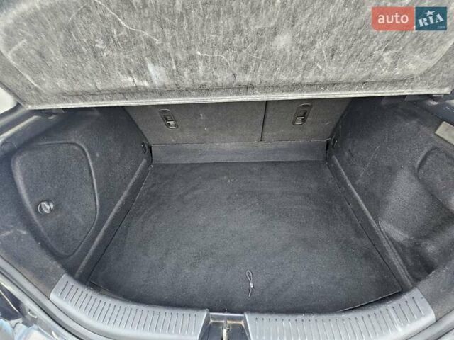 Черный Мазда 3, объемом двигателя 1.6 л и пробегом 183 тыс. км за 5000 $, фото 8 на Automoto.ua