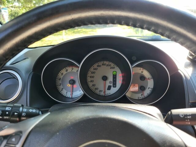 Черный Мазда 3, объемом двигателя 1.6 л и пробегом 325 тыс. км за 4600 $, фото 7 на Automoto.ua