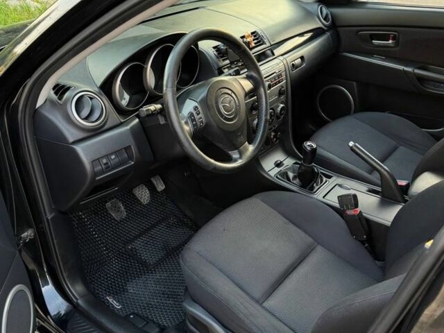 Черный Мазда 3, объемом двигателя 1.6 л и пробегом 240 тыс. км за 5300 $, фото 4 на Automoto.ua