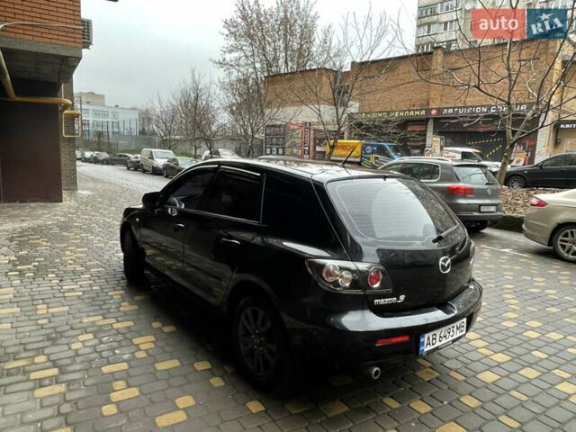 Черный Мазда 3, объемом двигателя 1.6 л и пробегом 210 тыс. км за 5200 $, фото 5 на Automoto.ua