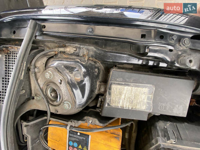 Черный Мазда 3, объемом двигателя 2 л и пробегом 200 тыс. км за 5750 $, фото 45 на Automoto.ua