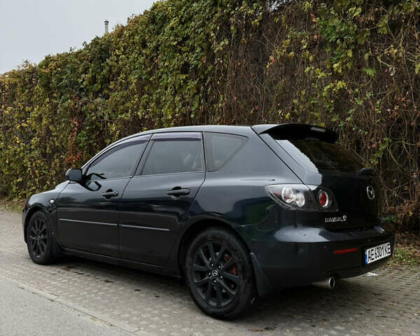 Черный Мазда 3, объемом двигателя 2 л и пробегом 274 тыс. км за 6800 $, фото 9 на Automoto.ua