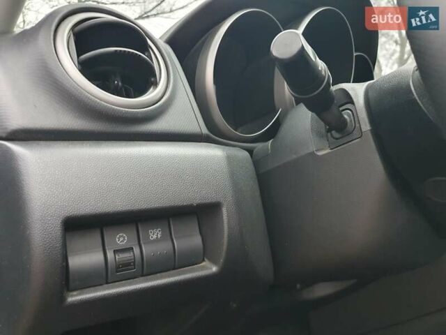 Черный Мазда 3, объемом двигателя 1.6 л и пробегом 264 тыс. км за 5700 $, фото 25 на Automoto.ua