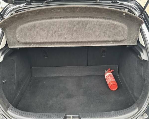 Черный Мазда 3, объемом двигателя 1.6 л и пробегом 182 тыс. км за 5500 $, фото 32 на Automoto.ua