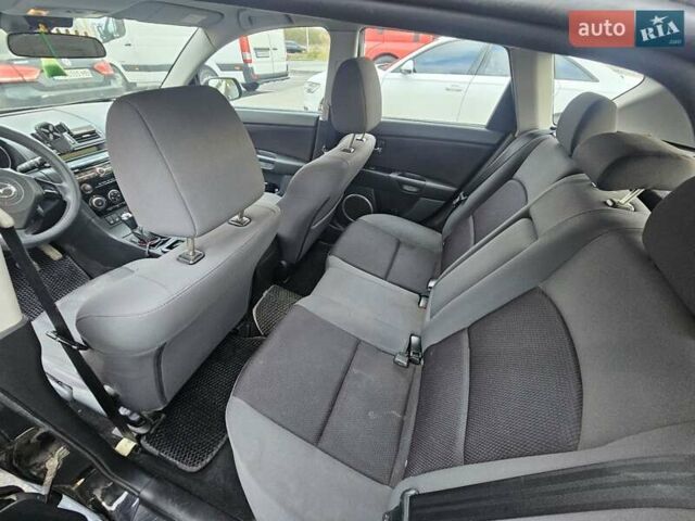 Черный Мазда 3, объемом двигателя 1.6 л и пробегом 183 тыс. км за 5000 $, фото 7 на Automoto.ua