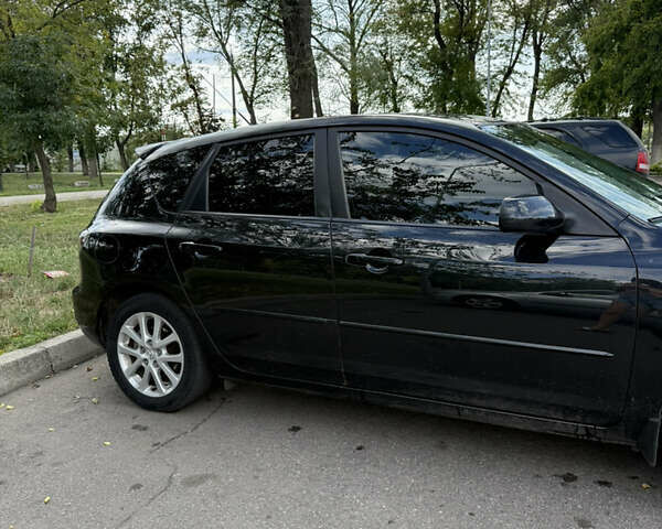 Черный Мазда 3, объемом двигателя 1.6 л и пробегом 211 тыс. км за 5999 $, фото 4 на Automoto.ua