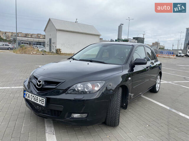 Черный Мазда 3, объемом двигателя 2 л и пробегом 200 тыс. км за 5750 $, фото 2 на Automoto.ua