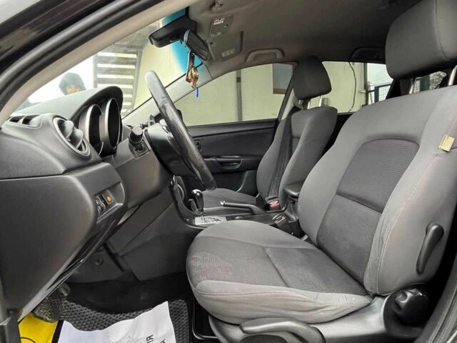 Черный Мазда 3, объемом двигателя 1.6 л и пробегом 265 тыс. км за 5800 $, фото 8 на Automoto.ua