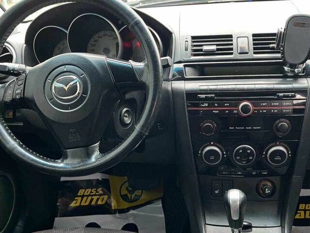 Черный Мазда 3, объемом двигателя 1.6 л и пробегом 265 тыс. км за 5800 $, фото 10 на Automoto.ua