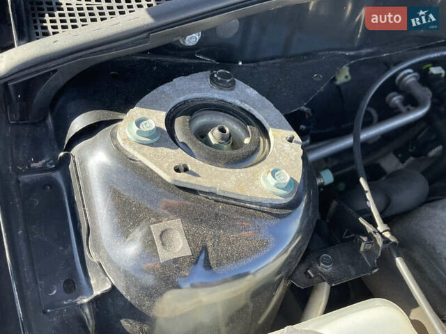 Черный Мазда 3, объемом двигателя 1.6 л и пробегом 107 тыс. км за 7400 $, фото 61 на Automoto.ua