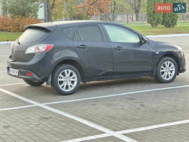Черный Мазда 3, объемом двигателя 1.6 л и пробегом 127 тыс. км за 7500 $, фото 13 на Automoto.ua