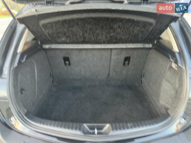 Черный Мазда 3, объемом двигателя 1.6 л и пробегом 127 тыс. км за 7500 $, фото 25 на Automoto.ua