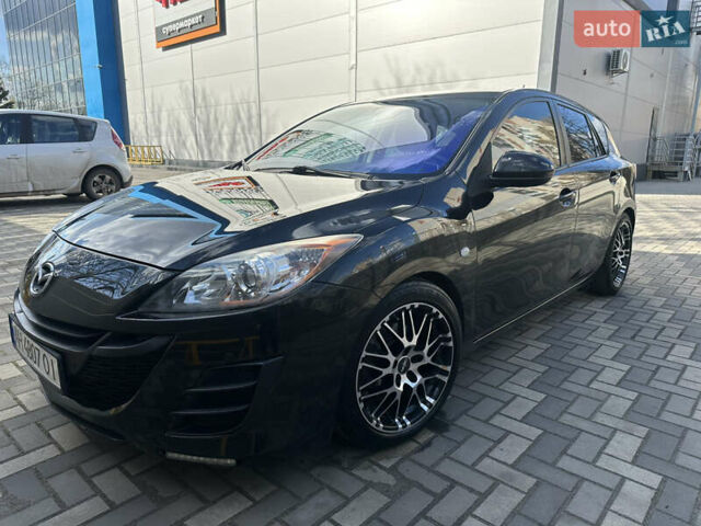 Черный Мазда 3, объемом двигателя 1.6 л и пробегом 214 тыс. км за 6500 $, фото 1 на Automoto.ua