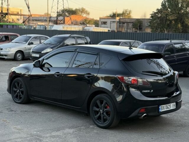 Чорний Мазда 3, об'ємом двигуна 1.6 л та пробігом 220 тис. км за 5900 $, фото 4 на Automoto.ua