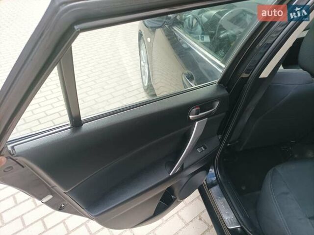 Черный Мазда 3, объемом двигателя 1.6 л и пробегом 233 тыс. км за 5950 $, фото 18 на Automoto.ua