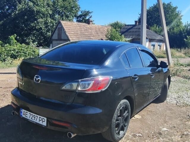 Черный Мазда 3, объемом двигателя 2 л и пробегом 180 тыс. км за 5500 $, фото 2 на Automoto.ua