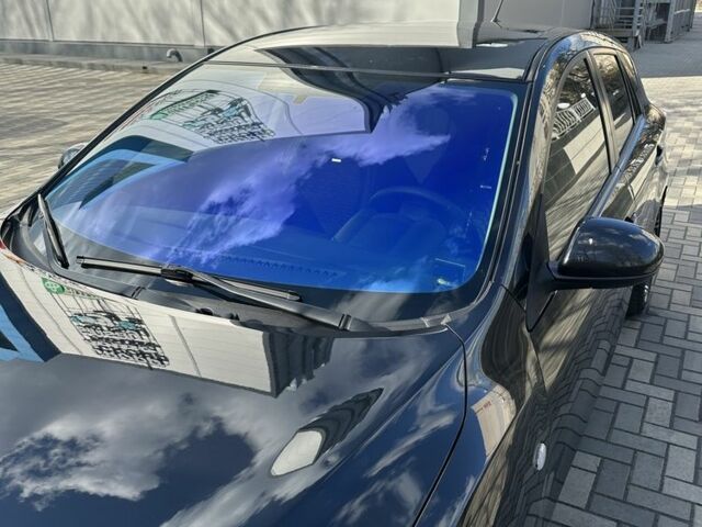 Черный Мазда 3, объемом двигателя 1.6 л и пробегом 215 тыс. км за 5800 $, фото 6 на Automoto.ua