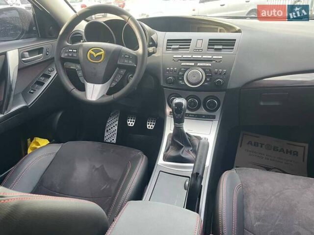 Черный Мазда 3, объемом двигателя 2.3 л и пробегом 194 тыс. км за 11900 $, фото 5 на Automoto.ua