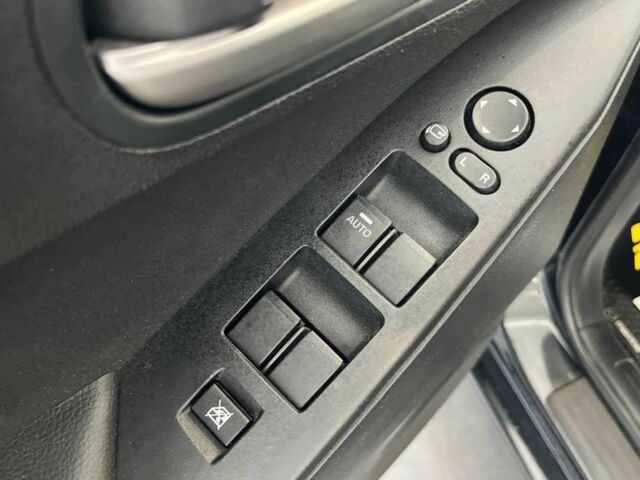 Черный Мазда 3, объемом двигателя 1.6 л и пробегом 219 тыс. км за 6700 $, фото 13 на Automoto.ua