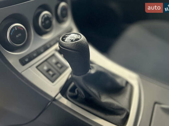 Черный Мазда 3, объемом двигателя 1.6 л и пробегом 219 тыс. км за 6700 $, фото 15 на Automoto.ua