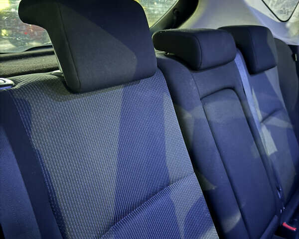 Черный Мазда 3, объемом двигателя 1.56 л и пробегом 243 тыс. км за 6300 $, фото 8 на Automoto.ua