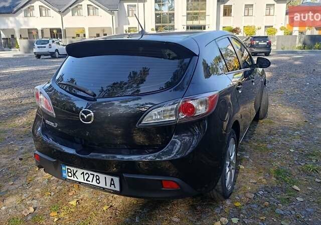 Черный Мазда 3, объемом двигателя 1.6 л и пробегом 274 тыс. км за 6800 $, фото 2 на Automoto.ua