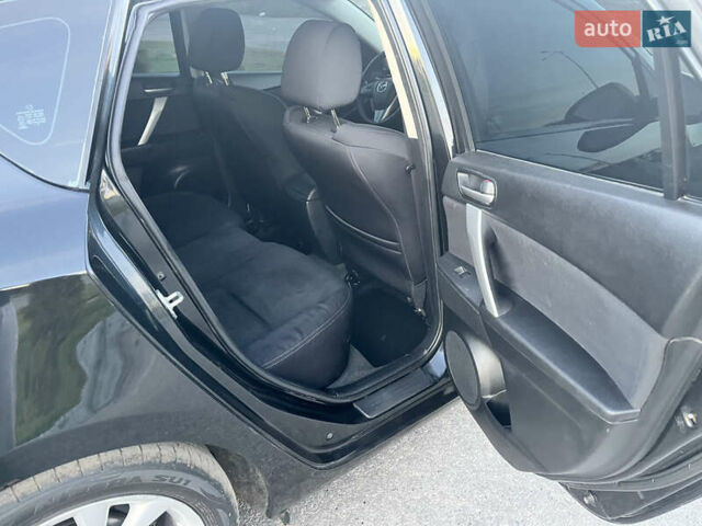 Чорний Мазда 3, об'ємом двигуна 1.6 л та пробігом 213 тис. км за 6900 $, фото 38 на Automoto.ua