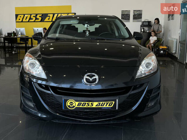 Черный Мазда 3, объемом двигателя 1.6 л и пробегом 221 тыс. км за 6500 $, фото 1 на Automoto.ua