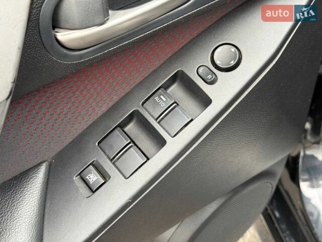 Черный Мазда 3, объемом двигателя 2.26 л и пробегом 192 тыс. км за 10200 $, фото 35 на Automoto.ua