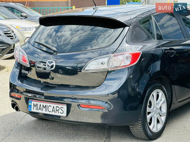 Чорний Мазда 3, об'ємом двигуна 2 л та пробігом 188 тис. км за 8200 $, фото 4 на Automoto.ua