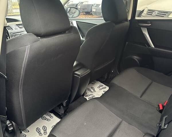 Черный Мазда 3, объемом двигателя 1.6 л и пробегом 296 тыс. км за 6500 $, фото 15 на Automoto.ua