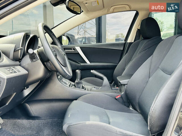 Чорний Мазда 3, об'ємом двигуна 2 л та пробігом 188 тис. км за 8200 $, фото 15 на Automoto.ua