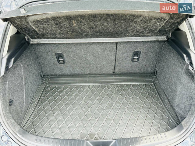 Чорний Мазда 3, об'ємом двигуна 2 л та пробігом 188 тис. км за 8200 $, фото 42 на Automoto.ua