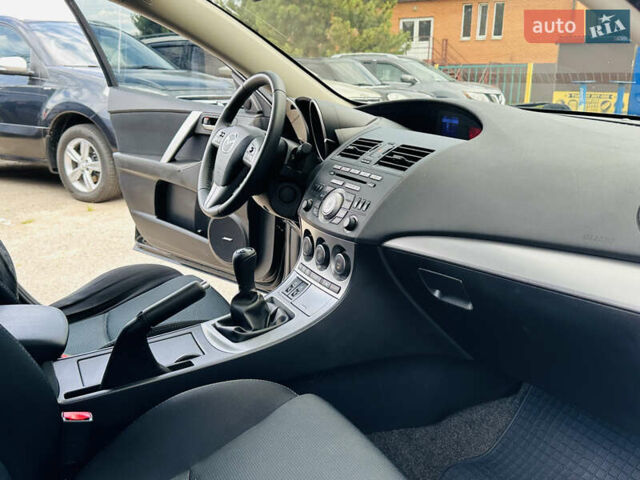 Чорний Мазда 3, об'ємом двигуна 2 л та пробігом 188 тис. км за 8200 $, фото 35 на Automoto.ua