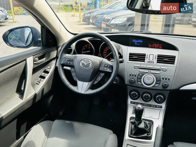 Чорний Мазда 3, об'ємом двигуна 2 л та пробігом 188 тис. км за 8200 $, фото 21 на Automoto.ua