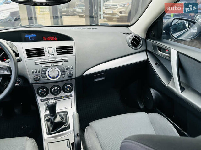 Чорний Мазда 3, об'ємом двигуна 2 л та пробігом 188 тис. км за 8200 $, фото 22 на Automoto.ua