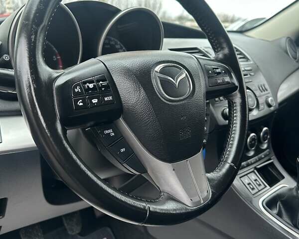 Черный Мазда 3, объемом двигателя 1.6 л и пробегом 296 тыс. км за 6500 $, фото 16 на Automoto.ua