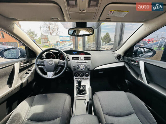 Чорний Мазда 3, об'ємом двигуна 2 л та пробігом 188 тис. км за 8200 $, фото 23 на Automoto.ua