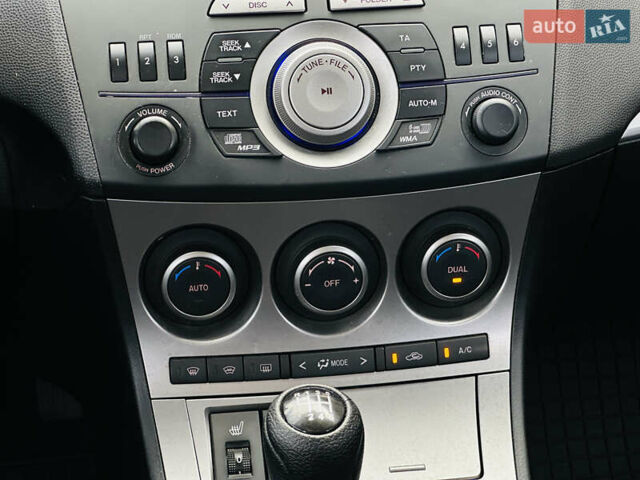 Чорний Мазда 3, об'ємом двигуна 2 л та пробігом 188 тис. км за 8200 $, фото 28 на Automoto.ua